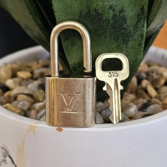 Authentic Louis Vuitton Gold Padlock Key #315 - Picture 5 of 5